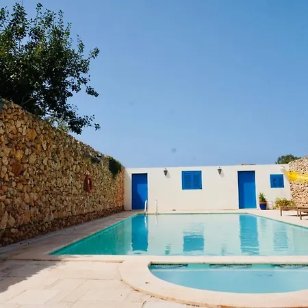 Masri Accommodation Il-Pergla Exterior photo